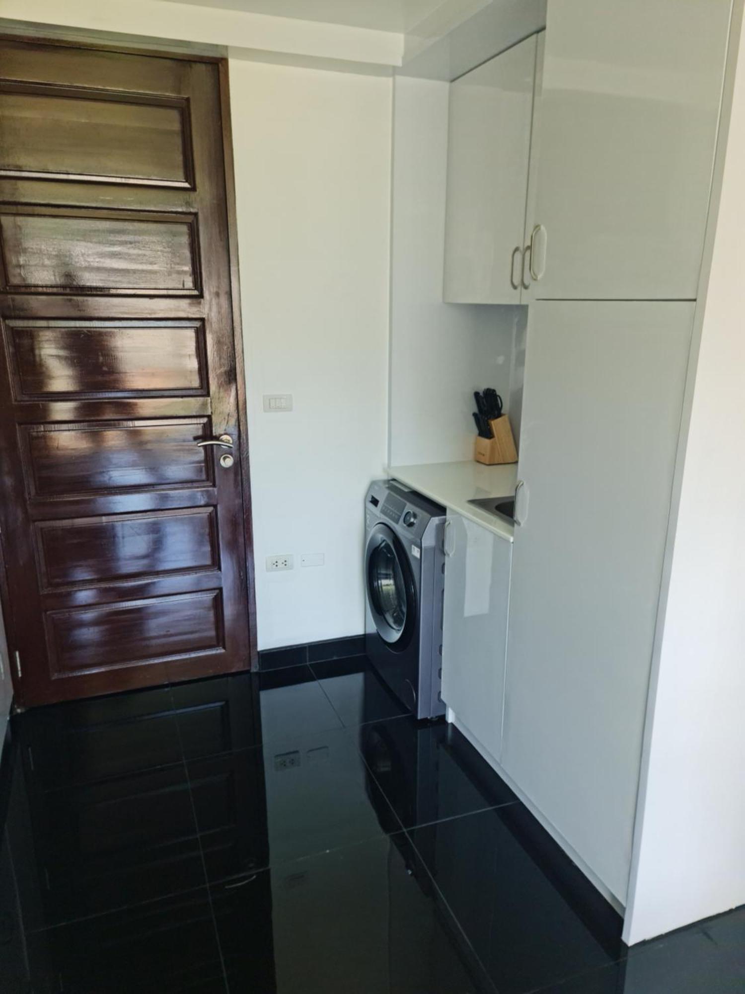 Art Patong Residence Buitenkant foto