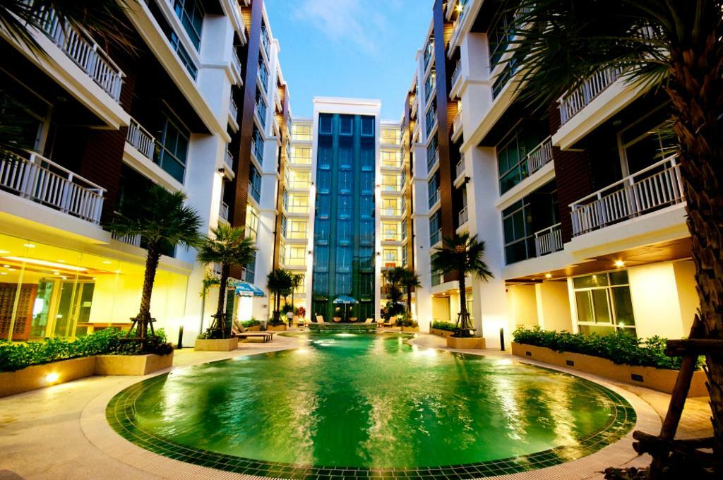 Art Patong Residence Buitenkant foto