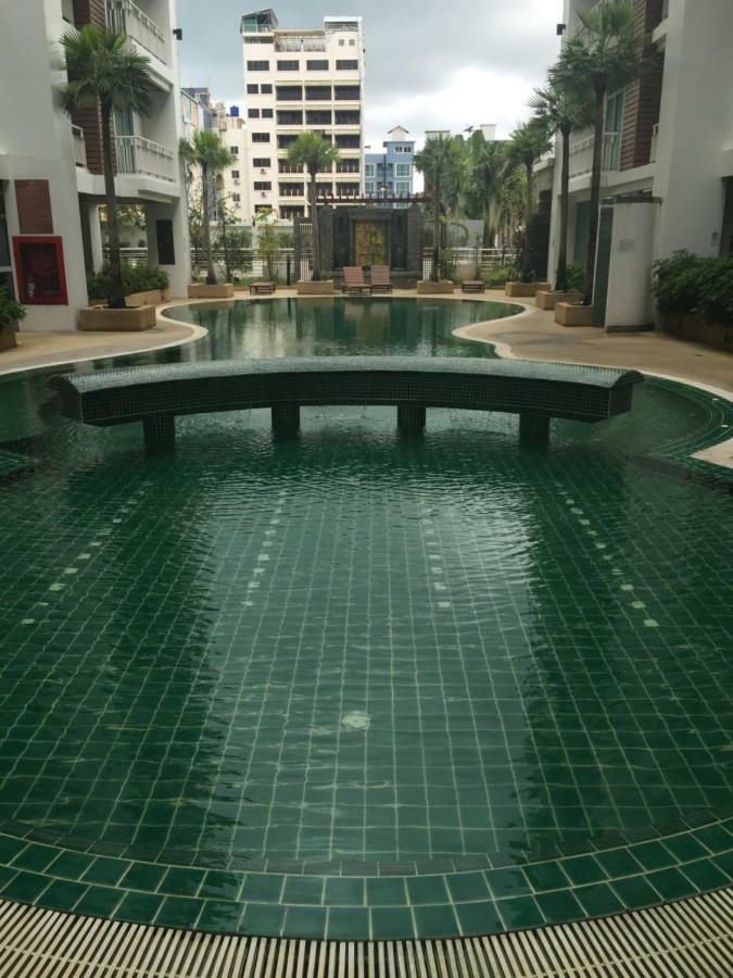 Art Patong Residence Buitenkant foto