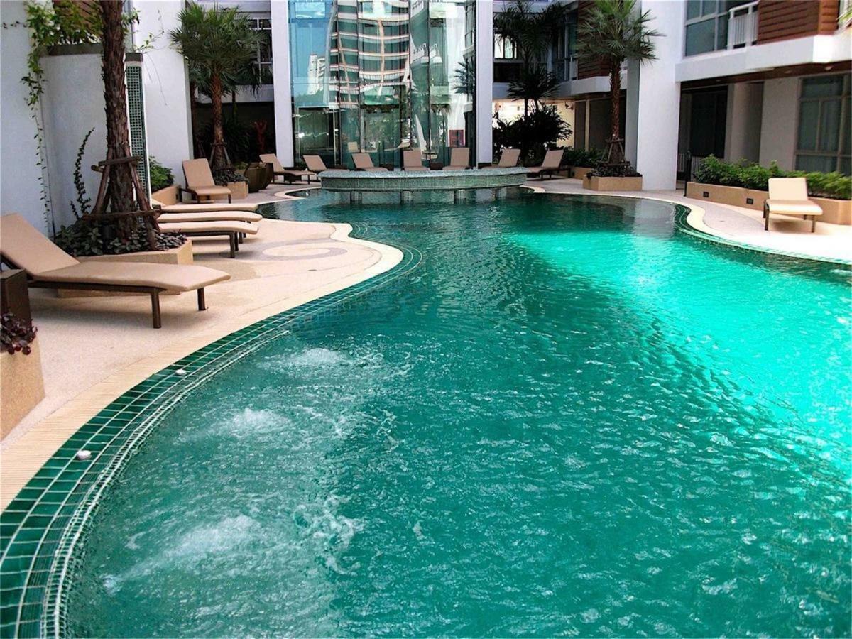 Art Patong Residence Buitenkant foto